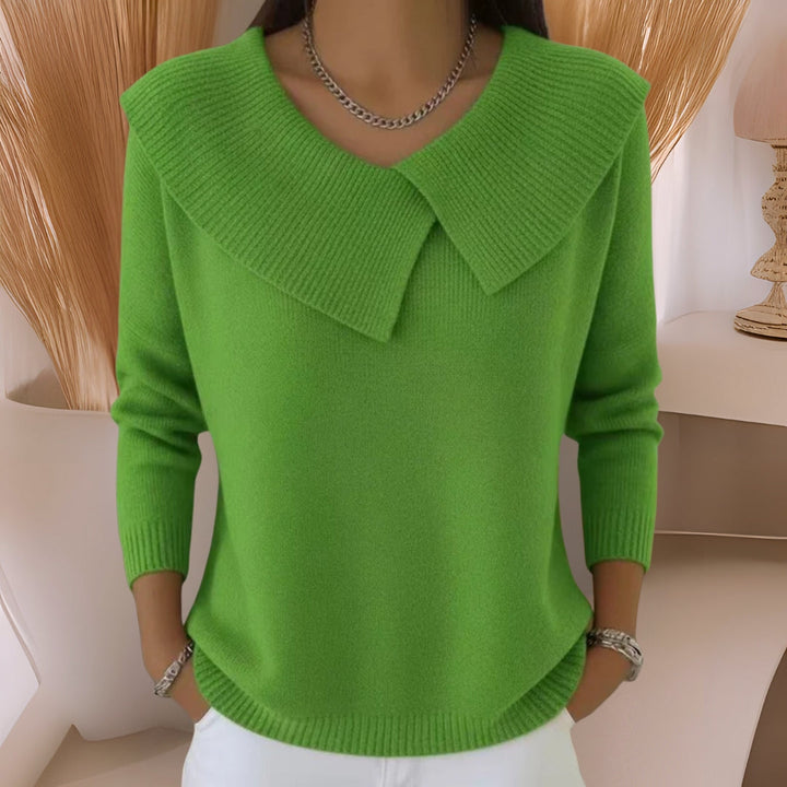 Jennifer | Knit Sweater with Soft Collar