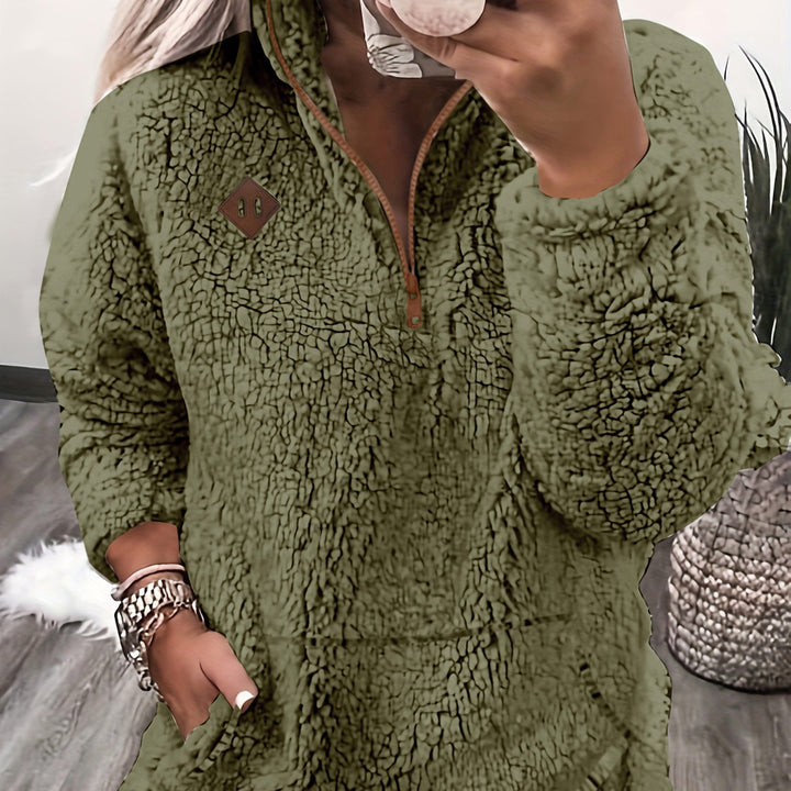 SUSAN | HIGH-NECK ZIP HOODIE