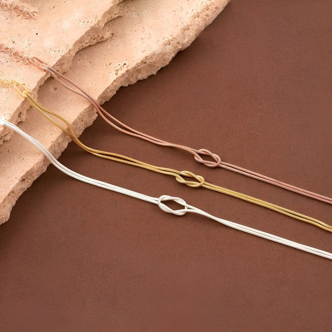 Olivia | Elegant Knot Bracelet