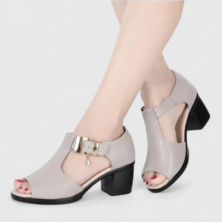 Lyzanne | Elegant Sandals