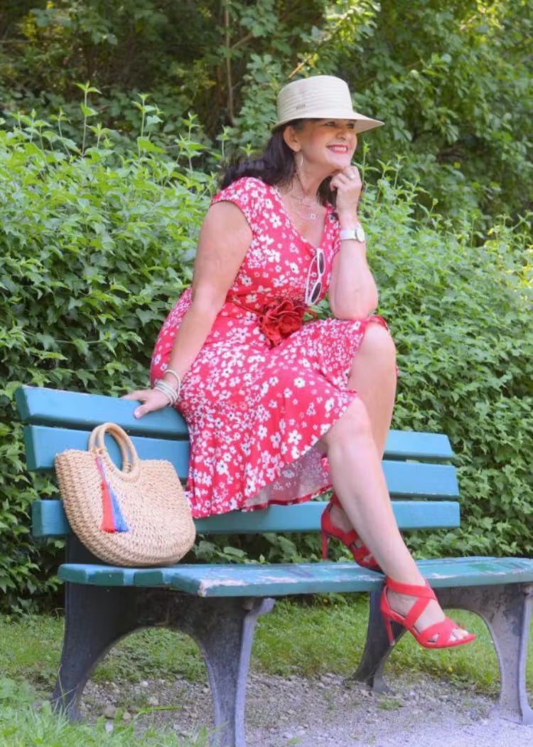 <h2>LOVED BY EVERYONE, EVERYWHERE. </h2>